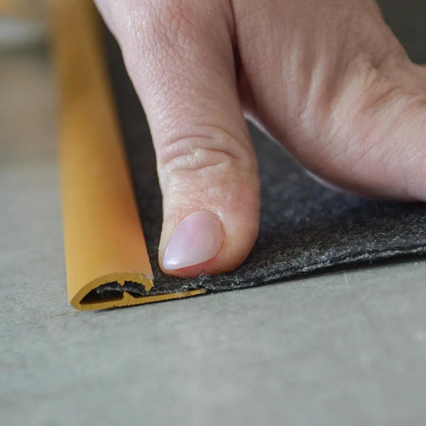 Terminale a schiacciare per moquette colore oro cm 270 - Resta Tendaggi